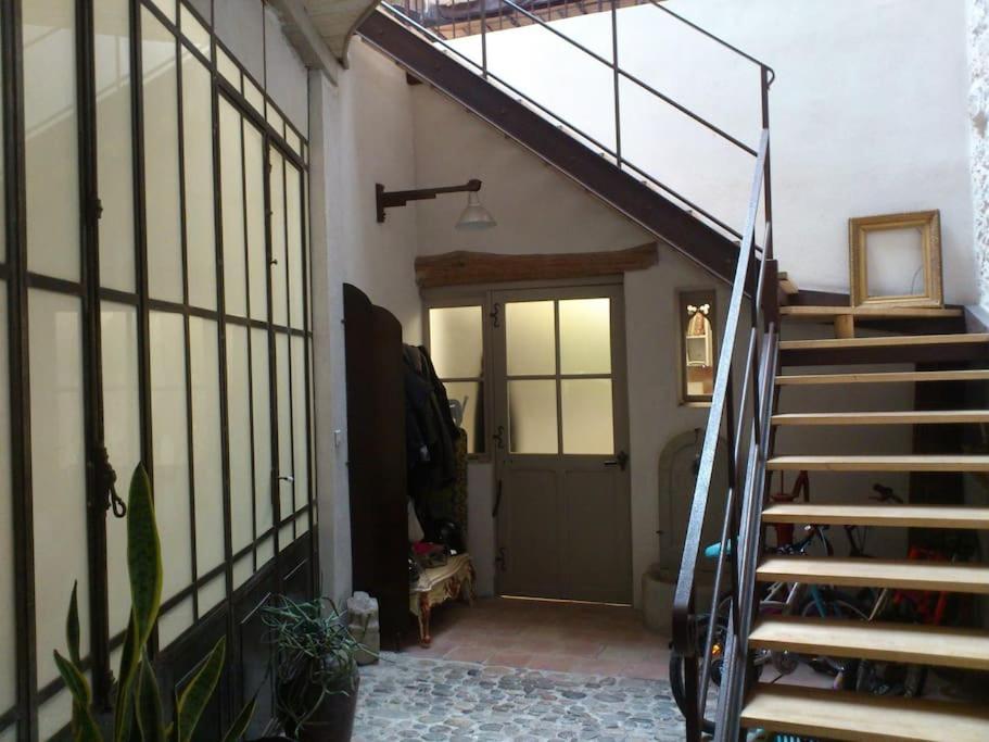 Loft Centre-ville Parking, Clim, Wifi Casa de Férias Carcassonne