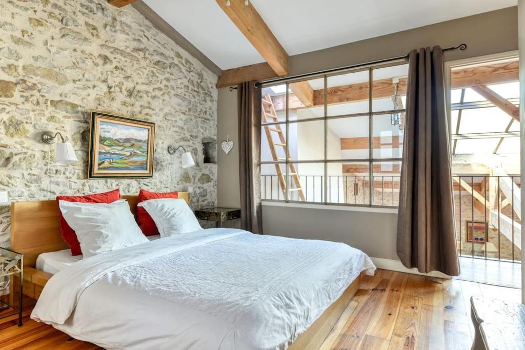Loft Centre-ville Parking, Clim, Wifi Carcassonne