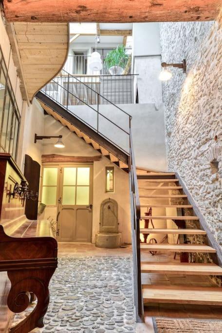 Loft Centre-ville Parking, Clim, Wifi Carcassonne